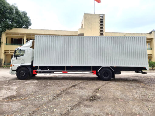 Xe Hino 8 tấn FG8JT7A-UTL thùng kín container 10M