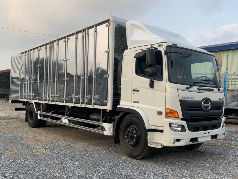 GIÁ XE HINO 8 TẤN FG8JT7A-UTL THÙNG KÍN INOX 10M