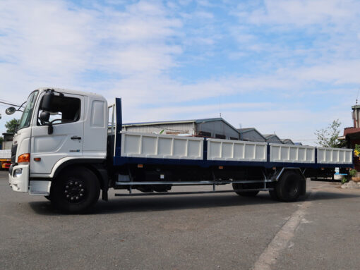 GIÁ XE HINO 8 TẤN FG8JT7A-UTL THÙNG LỬNG 10M