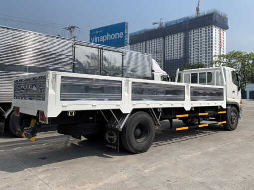GIÁ XE TẢI HINO 8 TẤN FG8JT7A-UTL THÙNG LỬNG 10M