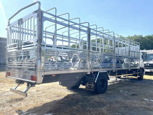 GIÁ XE HINO 8 TẤN FG8JP7A-UTL THÙNG MUI BẠT 10M