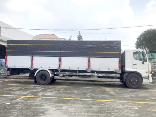 GIÁ XE HINO 8 TẤN FG8JP7A-UTL THÙNG MUI BẠT 10M