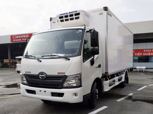 GIÁ XE TẢI HINO 1.9 TẤN XZU650L THÙNG ĐÔNG LẠNH 4.42m