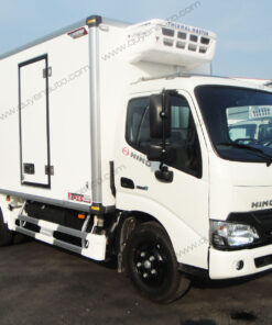 GIÁ XE TẢI HINO 1.9 TẤN XZU650L THÙNG ĐÔNG LẠNH 4.42m