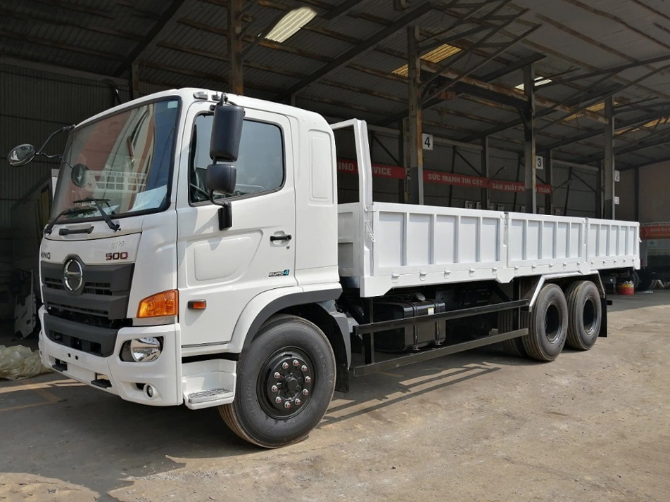 GIÁ XE TẢI HINO 15 TẤN FM8JN7A-Q THÙNG LỬNG 6.5M
