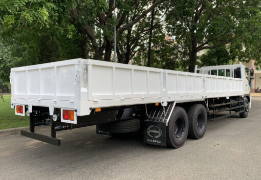 GIÁ XE TẢI HINO 15 TẤN FM8JW7A-U THÙNG LỬNG 8.9M