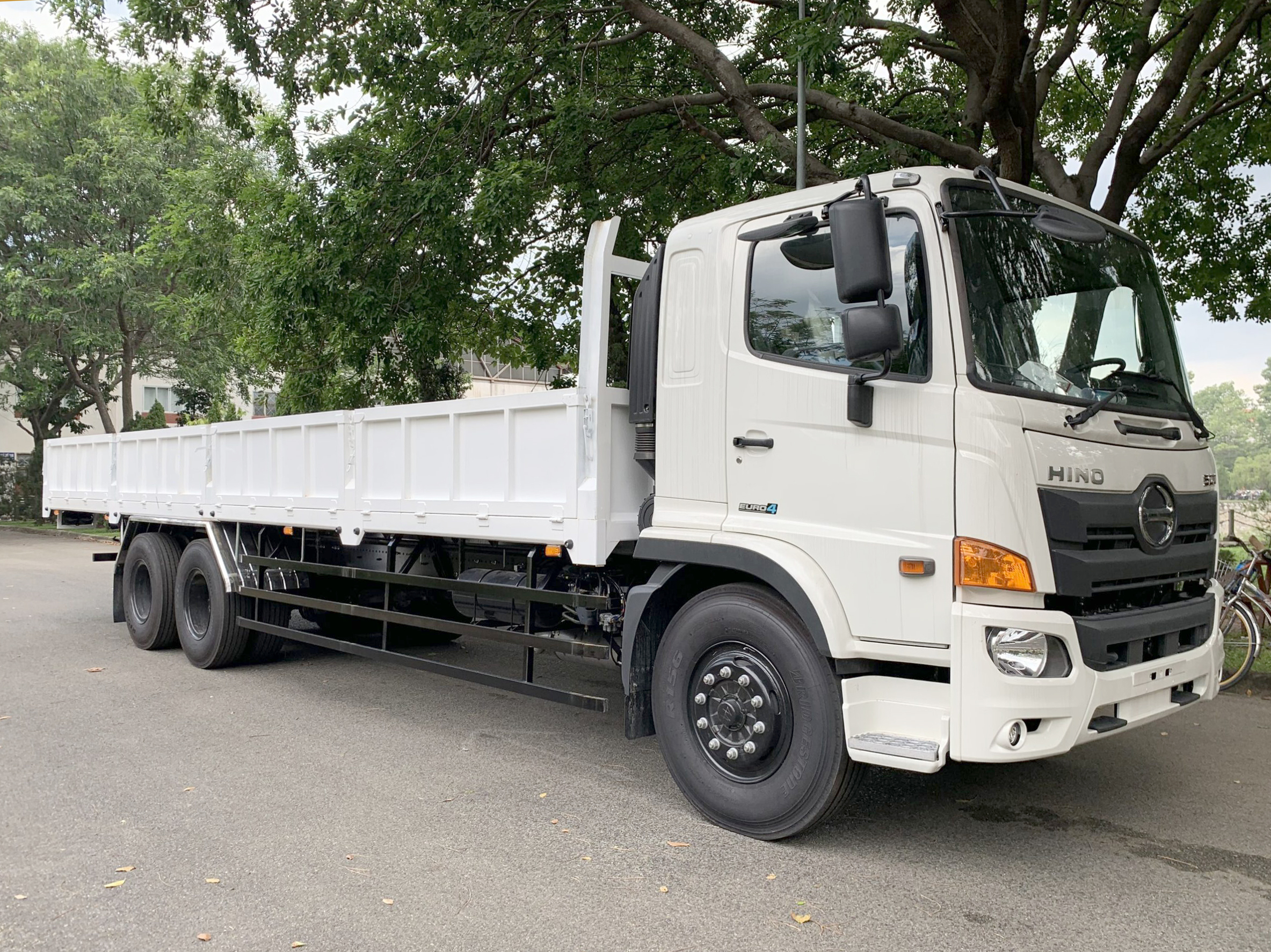 GIÁ XE TẢI HINO 15 TẤN FM8JW7A-U THÙNG LỬNG 9.45M