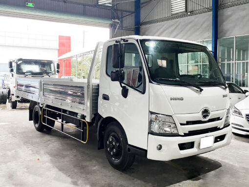 GIÁ XE TẢI HINO 1T9 XZU650L THÙNG LỬNG 4.5M