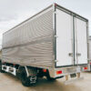 GIÁ XE TẢI HINO 2.5 TẤN XZU650L THÙNG KÍN 4.55M