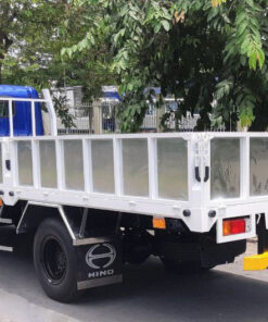 XE TẢI HINO 2.5 TẤN XZU710L THÙNG LỬNG 4.67M