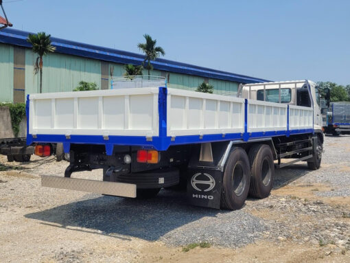 GIÁ XE TẢI HINO 3 CHÂN FL8JT7A-J THÙNG LỬNG 7.85M