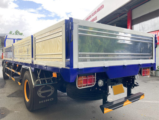 Đang chờ hình ảnh sản phẩm TRANG CHỦ / HINO 500 FG | FL | FM THÙNG LỬNG Xe tải Hino 8 tấn 7 FG8JP7A-E1 thùng lửng 7.3M