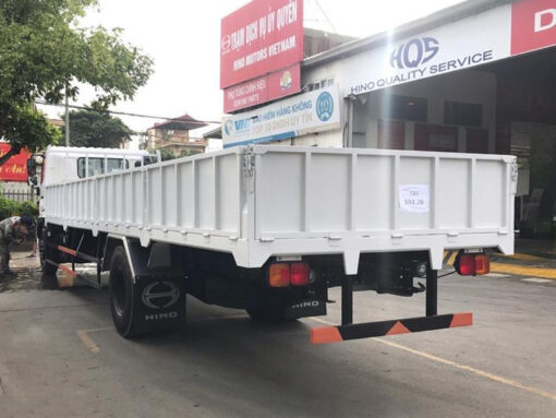 GIÁ XE TẢI HINO 8 TẤN FG8JT7A-UTL THÙNG LỬNG 10M