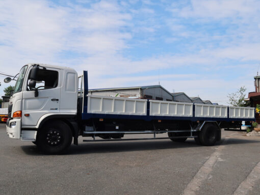 GIÁ XE TẢI HINO 8 TẤN FG8JT7A-UTL THÙNG LỬNG 10M