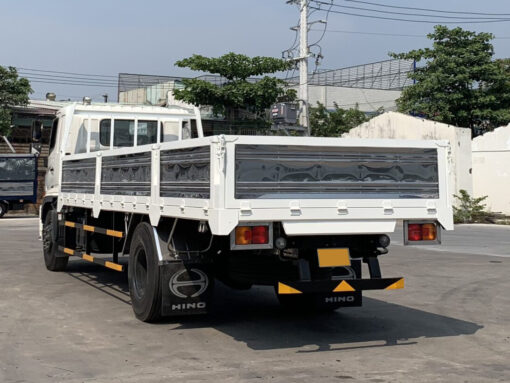 GIÁ XE TẢI HINO 9 TẤN FG8JP7A-F THÙNG LỬNG 6.3M