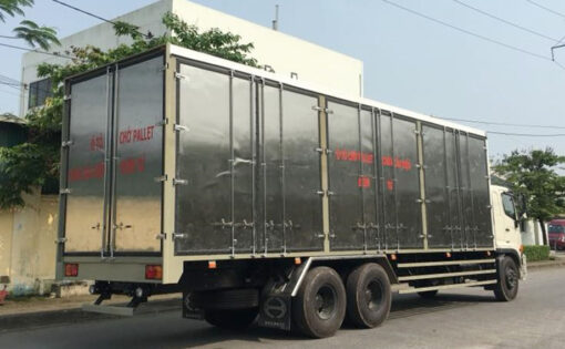 GIÁ XE HINO 15 TẤN FL8JW7A THÙNG CHỞ PALLET 9.41