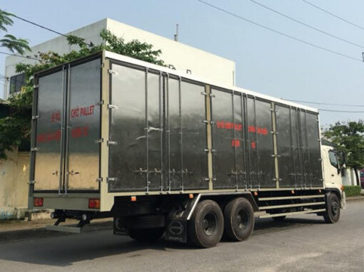 GIÁ XE HINO 15 TẤN FL8JW7A THÙNG CHỞ PALLET 9.41