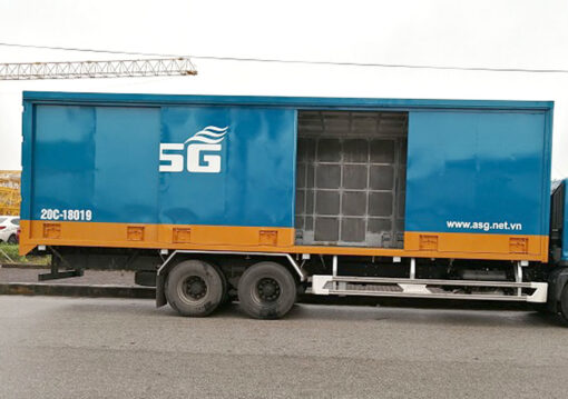 GIÁ XE HINO 3 CHÂN FL8JW7A-M THÙNG CHỞ PALLET 9.4M