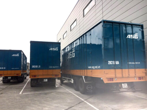 GIÁ XE HINO 3 CHÂN FL8JW7A-M THÙNG CHỞ PALLET 9.4M