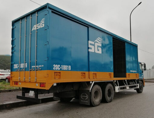 GIÁ XE HINO 3 CHÂN FL8JW7A-M THÙNG CHỞ PALLET 9.4M