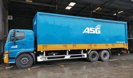 GIÁ XE HINO 3 CHÂN FL8JW7A-M THÙNG CHỞ PALLET 9.4M