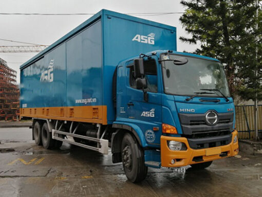 GIÁ XE HINO 3 CHÂN FL8JW7A-M THÙNG CHỞ PALLET 9.4M
