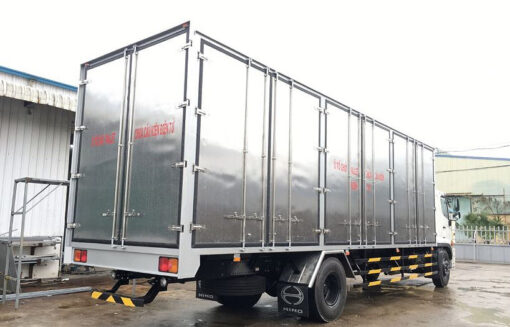 GIÁ XE HINO 8 TẤN FG8JT7A THÙNG CHỞ PALLET 8.9M