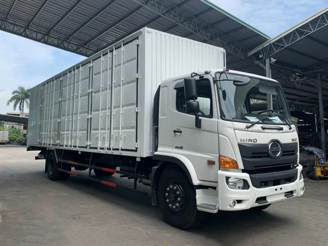 GIÁ XE HINO 8 TẤN FG8JT7A-UTL THÙNG CHỞ PALLET 10M