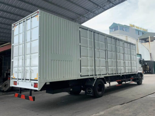 GIÁ XE HINO 8 TẤN FG8JT7A-UTL THÙNG CHỞ PALLET 10M