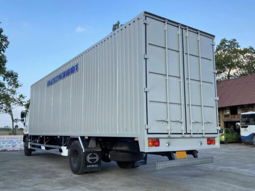 GIÁ XE HINO 8 TẤN FG8JT7A-UTL THÙNG CHỞ PALLET 9.7M