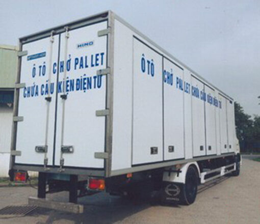 GIÁ XE HINO 8 TẤN FG8JT7A-UTL THÙNG CHỞ PALLET 9.95M