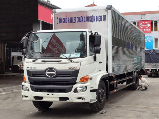 GIÁ XE HINO 8 TẤN FG8JT7A-UTL THÙNG CHỞ PALLET 9.98M