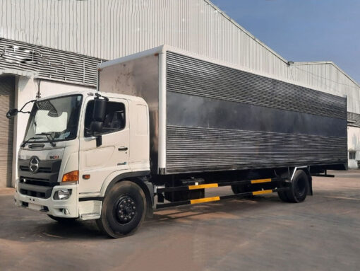 GIÁ XE HINO 8 TẤN FG8JT7A-UTL THÙNG CHỞ PALLET 9.98M