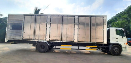 GIÁ XE HINO 8 TẤN FG8JT7A-UTL THÙNG CHỞ PALLET 9.98M